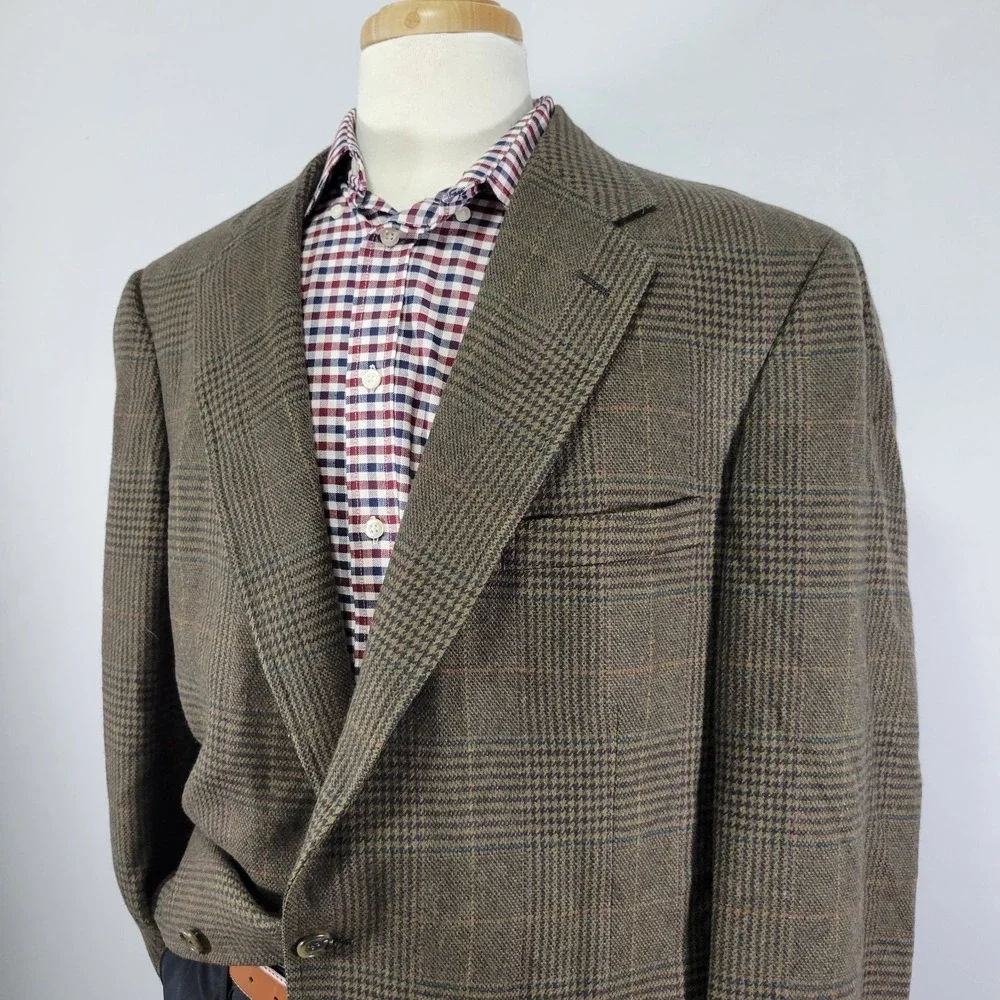 VTG JOS A BANK Men's Sport Coat Blazer Two Button Brown Plaid Wool Size 46R‎